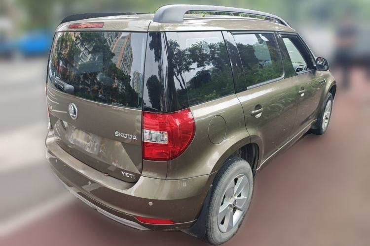 Used Skoda Yeti 2016 1.4TSI DSG Advanced Edition Rear Right 45 Deg