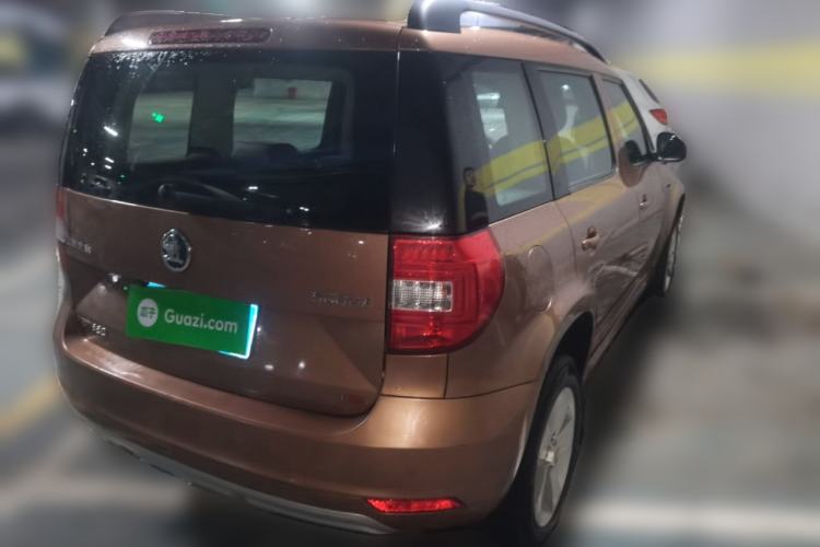 Used Skoda Yeti 2016 1.4TSI DSG Advanced Edition Rear Right 45 Deg