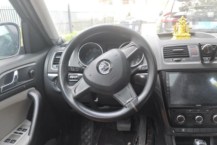Used Skoda Yeti 2016 1.4TSI DSG Advanced Edition Steering Wheel