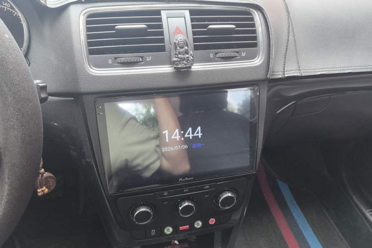 Used Skoda Yeti 2016 1.4TSI DSG Advanced Edition Audio And AC Panel