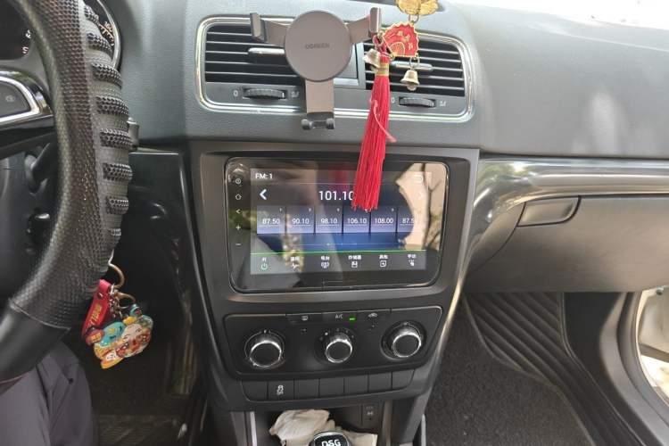 Used Skoda Yeti 2016 1.4TSI DSG Advanced Edition Audio And AC Panel