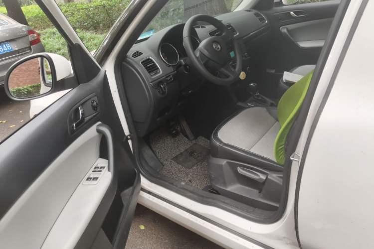 Used Skoda Yeti 2016 1.4TSI DSG Advanced Edition Driver Seat