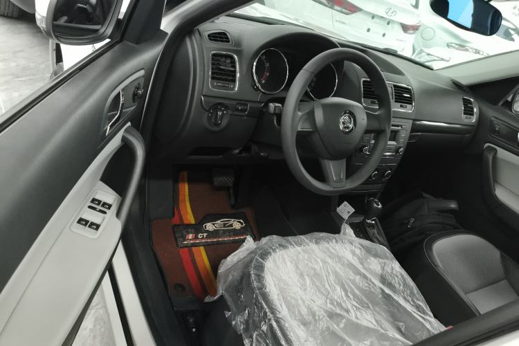 Used Skoda Yeti 2016 1.4TSI DSG Advanced Edition Driver Seat