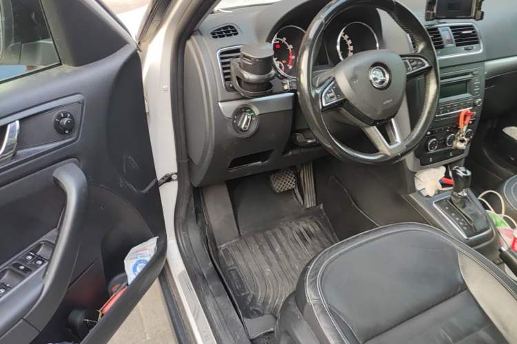 Used Skoda Yeti 2016 1.4TSI DSG Prestige Edition Driver Seat