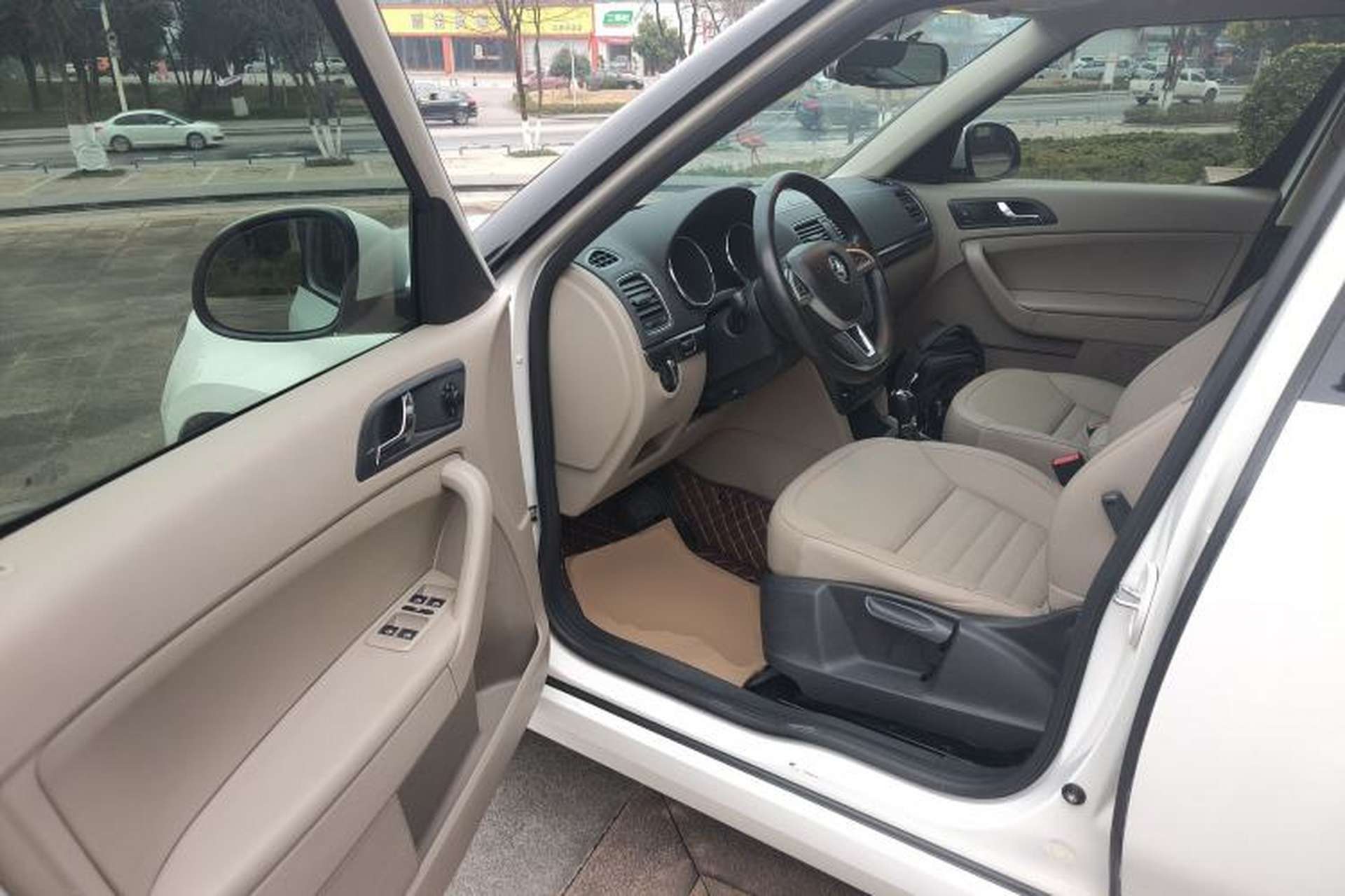 Used Skoda Yeti 2016 1.4TSI DSG Style Edition Driver Seat