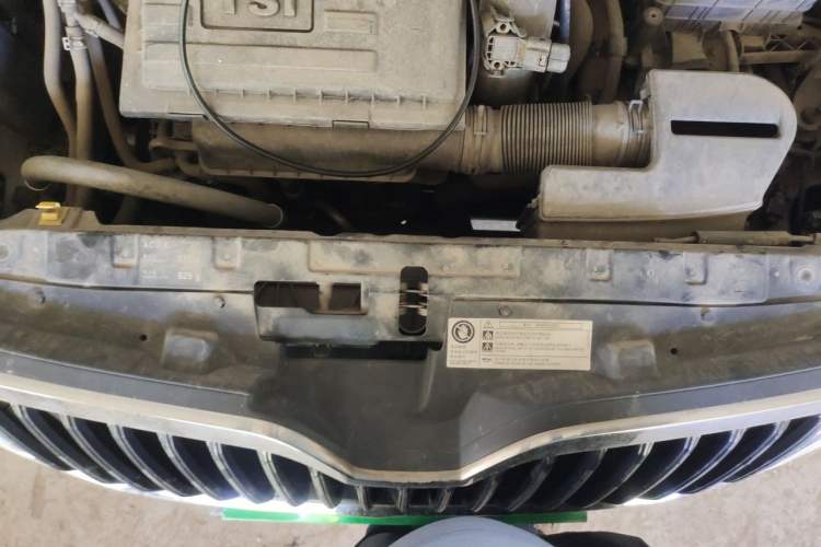 Used Skoda Yeti 2016 1.4TSI DSG Advanced Edition Engine Bay