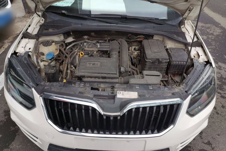 Used Skoda Yeti 2016 1.4TSI DSG Advanced Edition Engine Bay