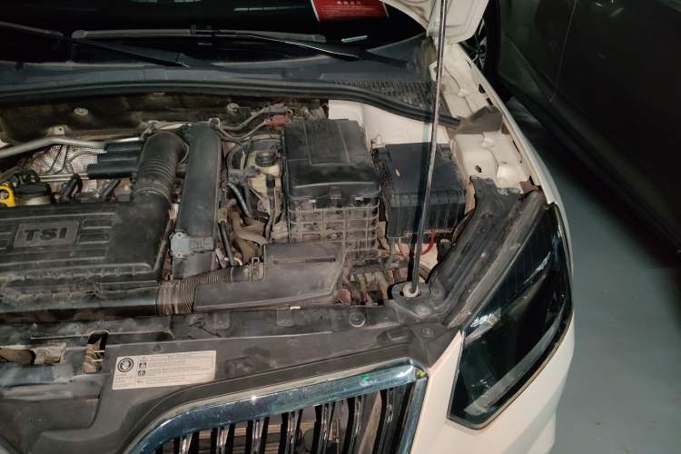 Used Skoda Yeti 2016 1.4TSI DSG Advanced Edition Engine Bay Left