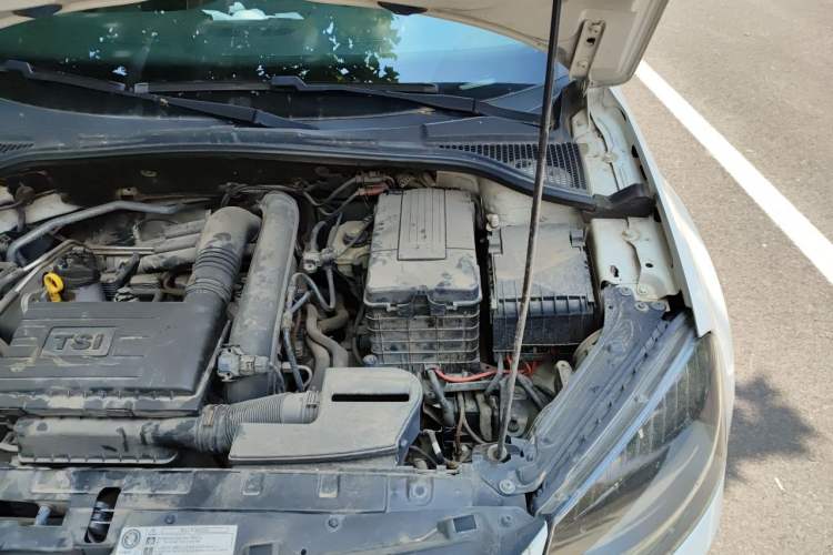 Used Skoda Yeti 2016 1.4TSI DSG Advanced Edition Engine Bay Left