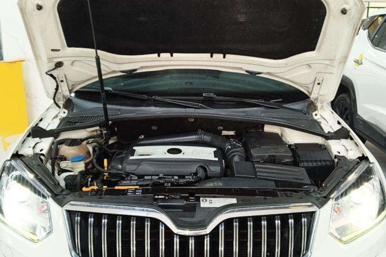 Used Skoda Yeti 2016 1.8TSI DSG Prestige Edition Engine Bay