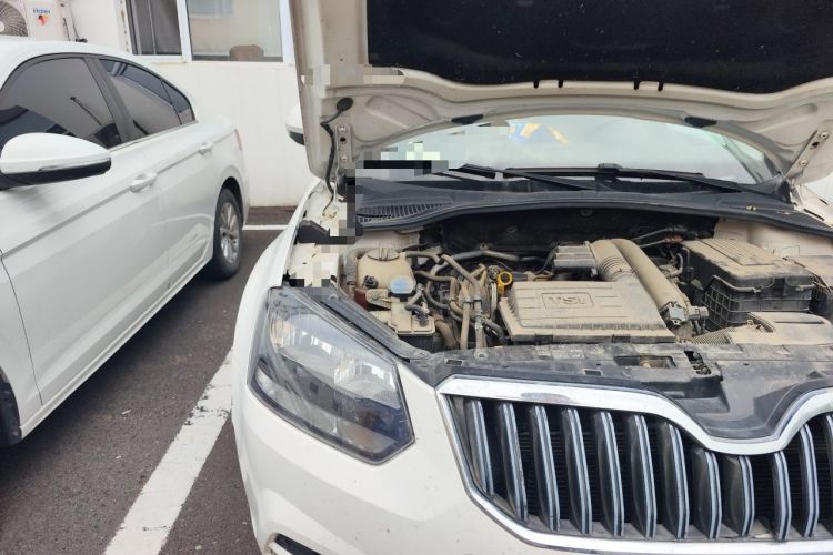 Used Skoda Yeti 2016 1.4TSI DSG Advanced Edition Engine Bay Right