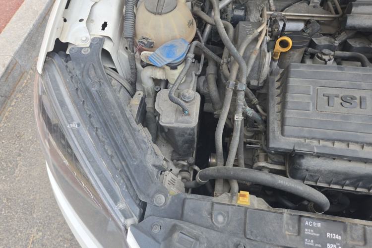 Used Skoda Yeti 2016 1.4TSI DSG Prestige Edition Engine Bay Right