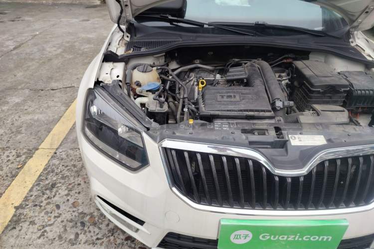 Used Skoda Yeti 2016 1.4TSI DSG Advanced Edition Engine Bay Right