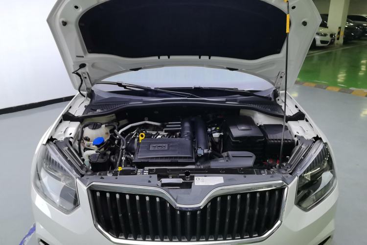 Used Skoda Yeti 2016 1.4TSI DSG Advanced Edition Engine Bay