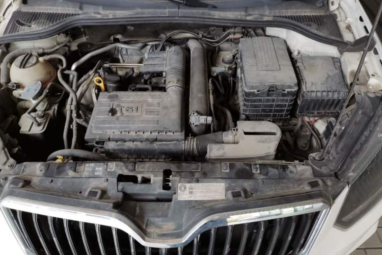 Used Skoda Yeti 2016 1.4TSI DSG Advanced Edition Engine Bay