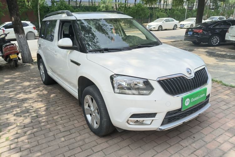 Used Skoda Yeti 2016 1.4TSI DSG Advanced Edition Front Right 45 Deg