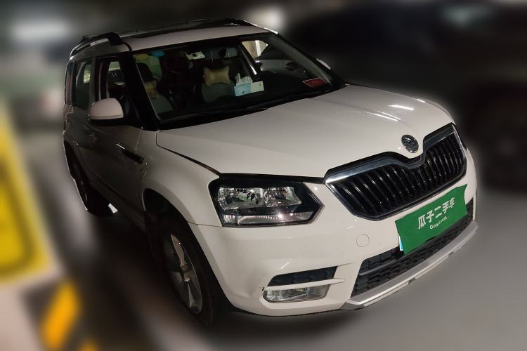Used Skoda Yeti 2016 1.4TSI DSG Advanced Edition Front Right 45 Deg