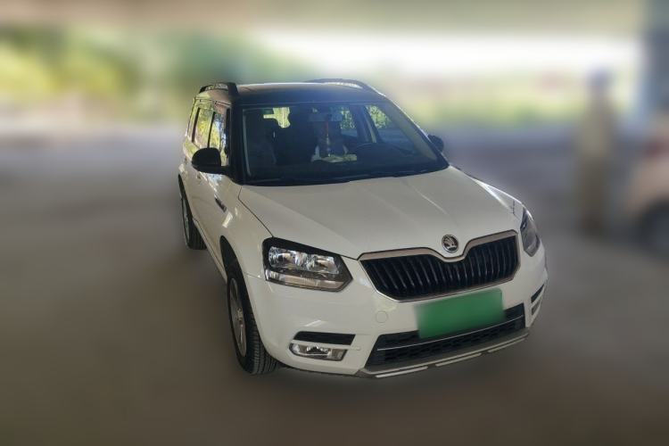 Used Skoda Yeti 2016 1.4TSI DSG Advanced Edition Front Right 45 Deg