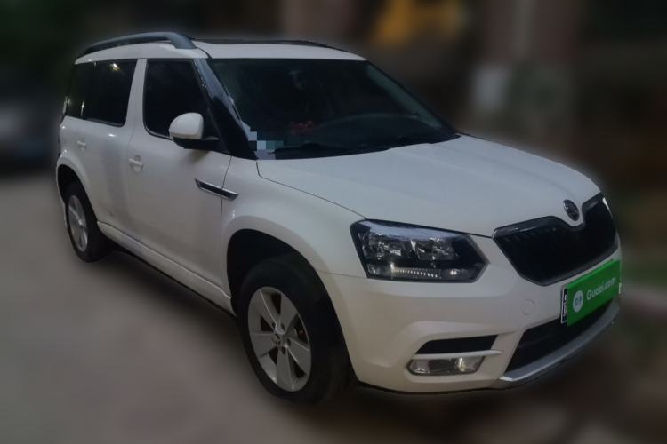 Used Skoda Yeti 2016 1.4TSI Manual Entry-Level Model Front Right 45 Deg