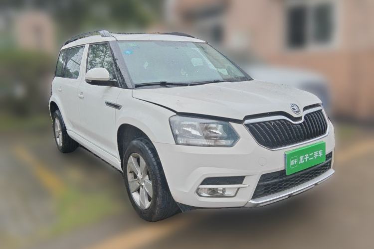 Used Skoda Yeti 2016 1.4TSI DSG Advanced Edition Front Right 45 Deg