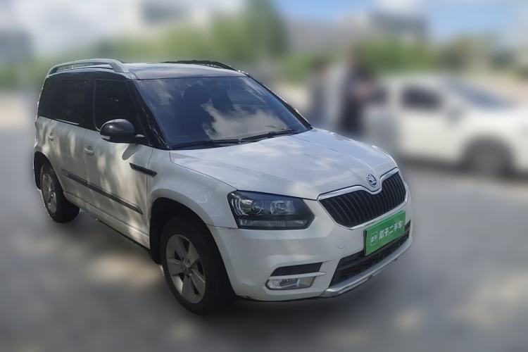 Used Skoda Yeti 2016 1.4TSI DSG Advanced Edition Front Right 45 Deg