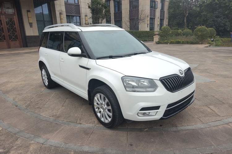Used Skoda Yeti 2016 1.4TSI DSG Style Edition Front Right 45 Deg