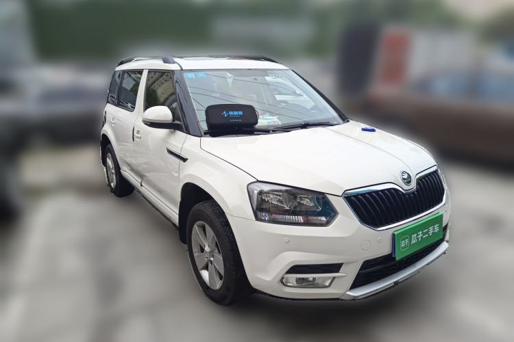 Used Skoda Yeti 2016 1.4TSI DSG Advanced Edition Front Right 45 Deg
