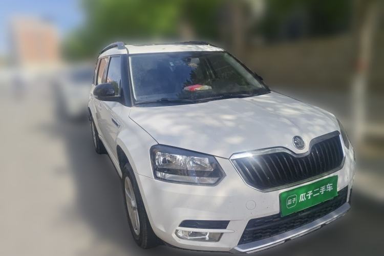 Used Skoda Yeti 2016 1.4TSI DSG Advanced Edition Front Right 45 Deg