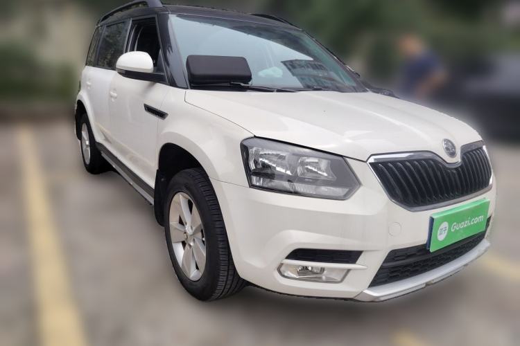 Used Skoda Yeti 2016 1.4TSI DSG Advanced Edition Front Right 45 Deg