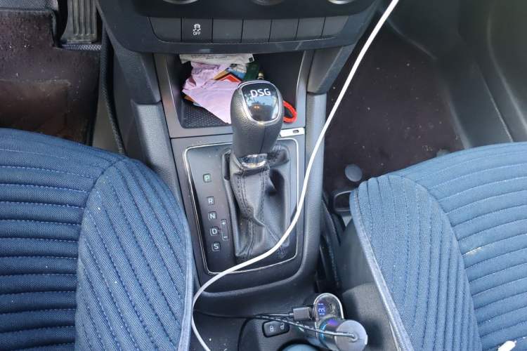 Used Skoda Yeti 2016 1.4TSI DSG Advanced Edition Gear Lever