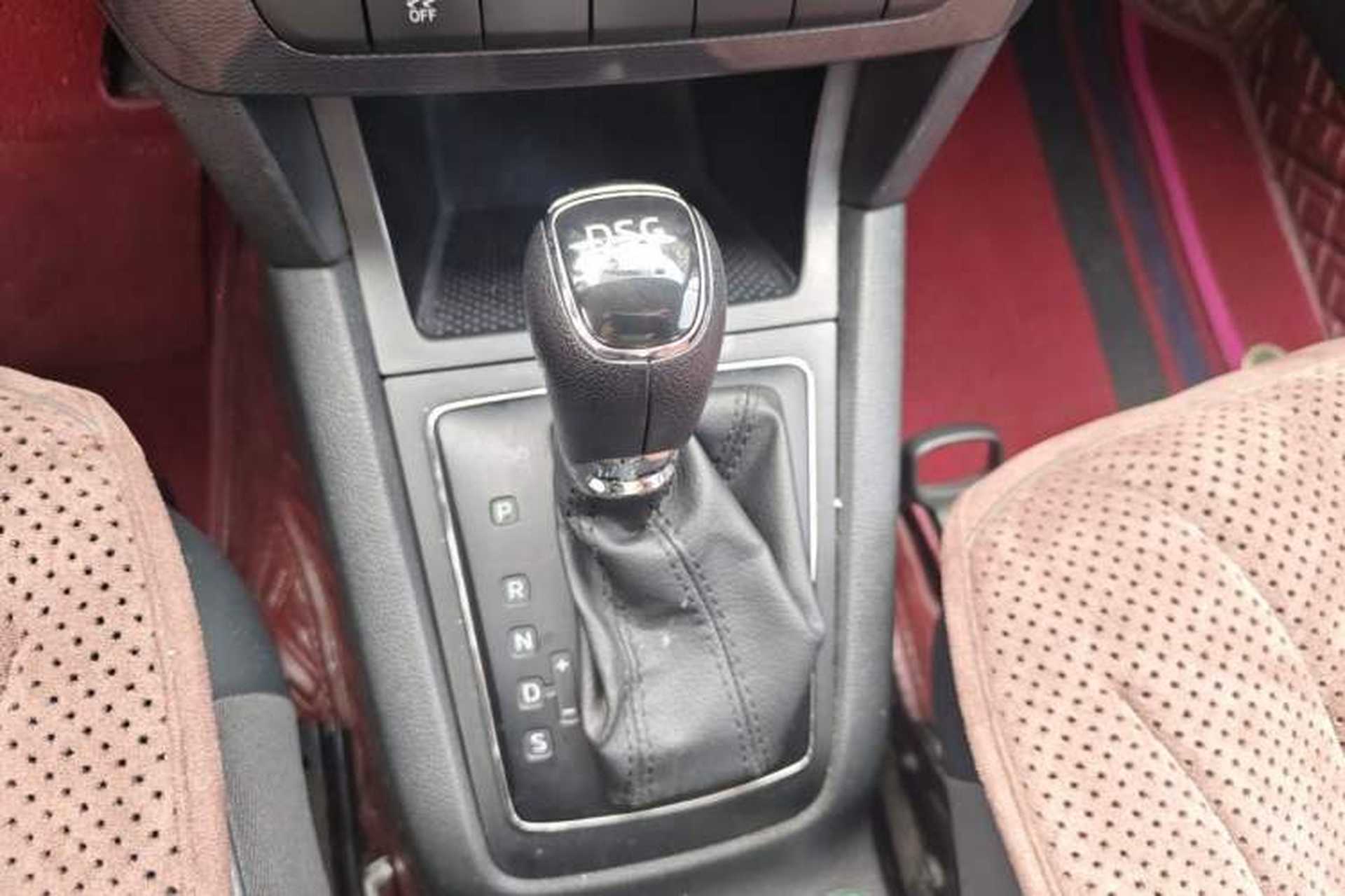 Used Skoda Yeti 2016 1.4TSI DSG Advanced Edition Gear Lever