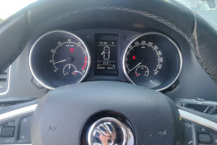 Used Skoda Yeti 2016 1.4TSI DSG Style Edition Instrument Cluster