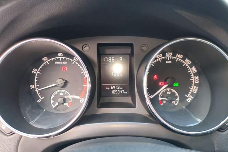 Used Skoda Yeti 2016 1.4TSI DSG Advanced Edition Instrument Cluster