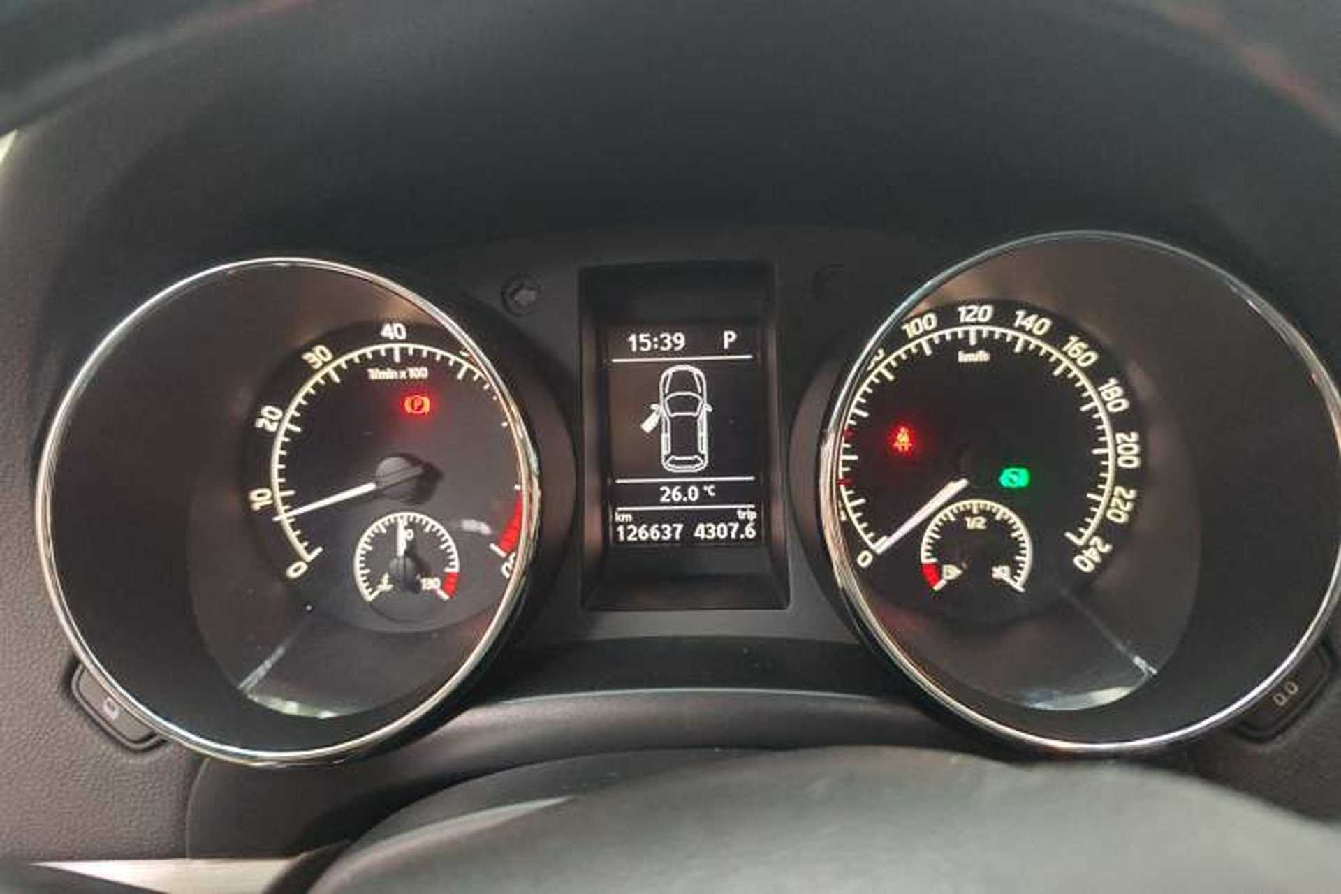 Used Skoda Yeti 2016 1.4TSI DSG Prestige Edition Instrument Cluster