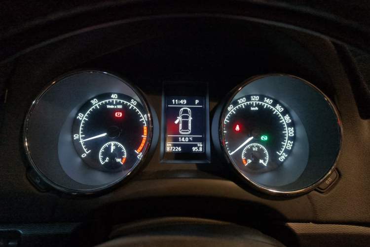Used Skoda Yeti 2016 1.4TSI DSG Style Edition Instrument Cluster