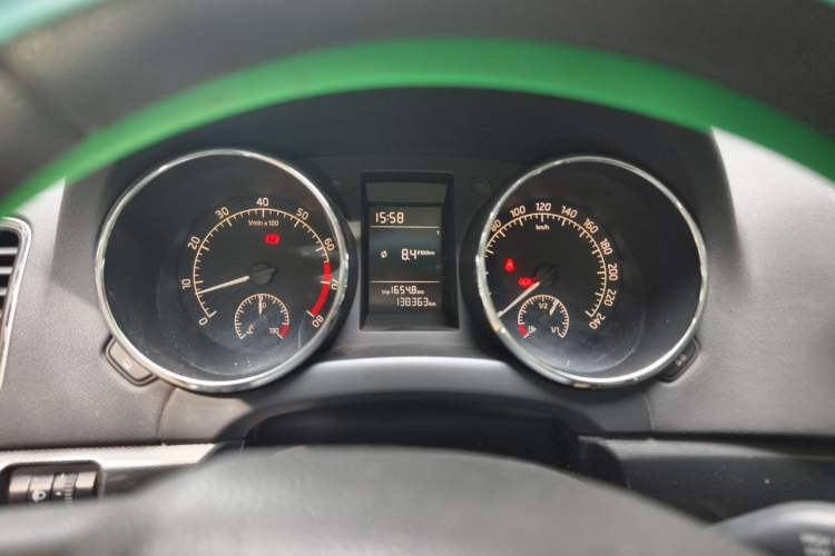 Used Skoda Yeti 2016 1.6L Manual Front-Wheel-Drive Version Instrument Cluster