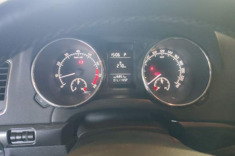 Used Skoda Yeti 2016 1.4TSI DSG Advanced Edition Instrument Cluster