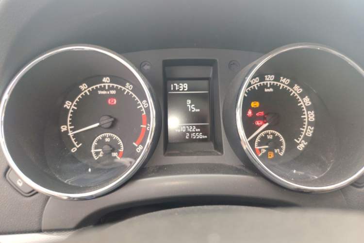 Used Skoda Yeti 2016 1.6L Manual Front-Wheel-Drive Version Instrument Cluster