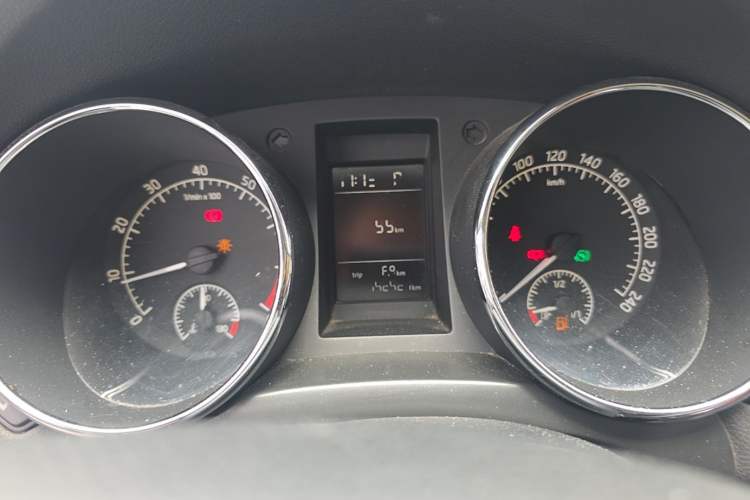 Used Skoda Yeti 2016 1.4TSI DSG Advanced Edition Instrument Cluster