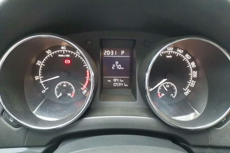 Used Skoda Yeti 2016 1.4TSI DSG Advanced Edition Instrument Cluster