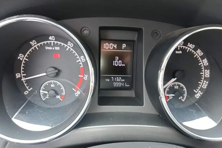 Used Skoda Yeti 2016 1.4TSI DSG Advanced Edition Instrument Cluster