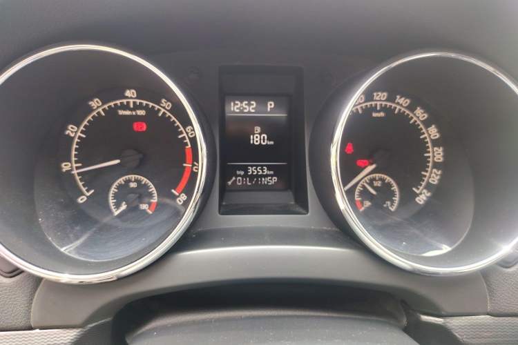Used Skoda Yeti 2016 1.4TSI DSG Advanced Edition Instrument Cluster