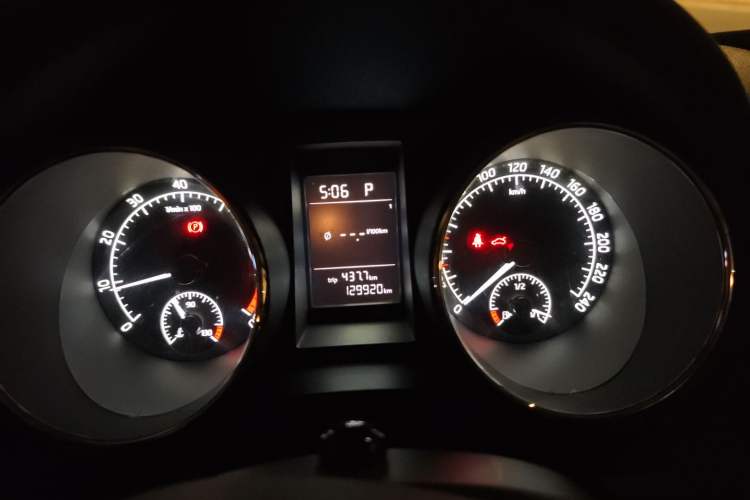 Used Skoda Yeti 2016 1.4TSI DSG Advanced Edition Instrument Cluster