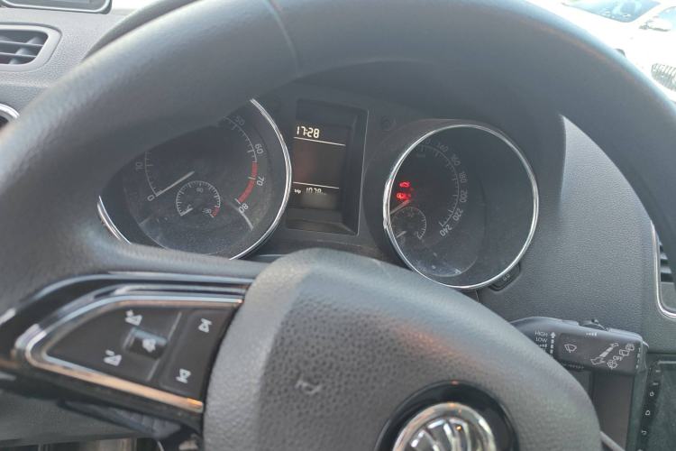Used Skoda Yeti 2016 1.4TSI DSG Advanced Edition Instrument Cluster