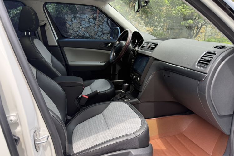 Used Skoda Yeti 2016 1.4TSI DSG Advanced Edition Interior 3