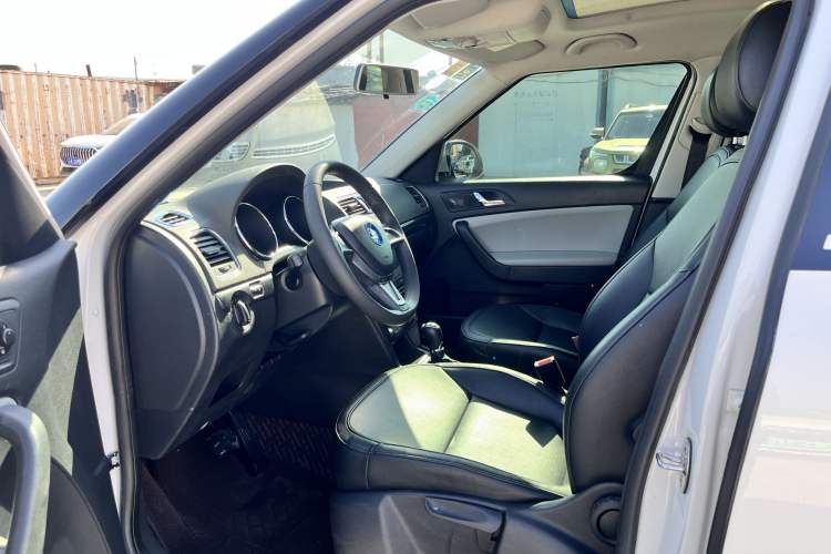 Used Skoda Yeti 2016 1.4TSI DSG Advanced Edition Interior 4