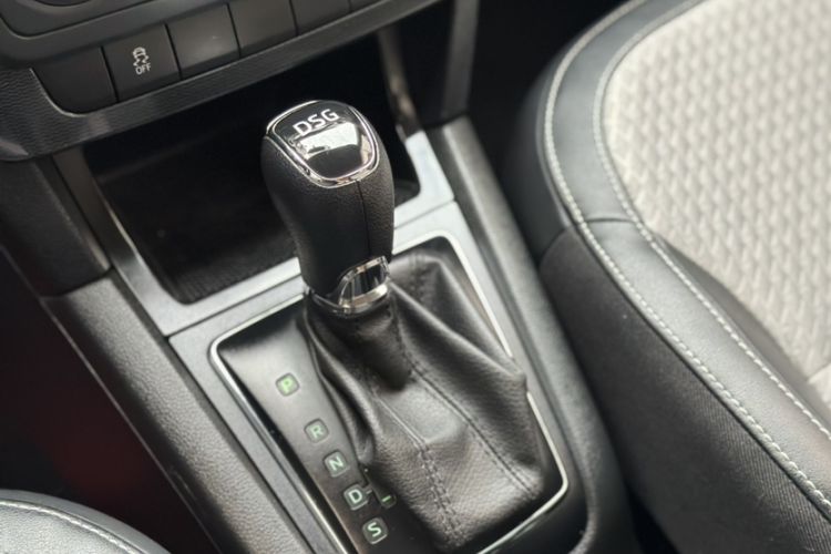 Used Skoda Yeti 2016 1.4TSI DSG Advanced Edition Interior 7