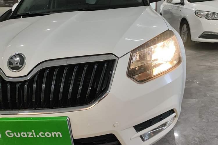 Used Skoda Yeti 2016 1.4TSI DSG Advanced Edition Left Front Headlight