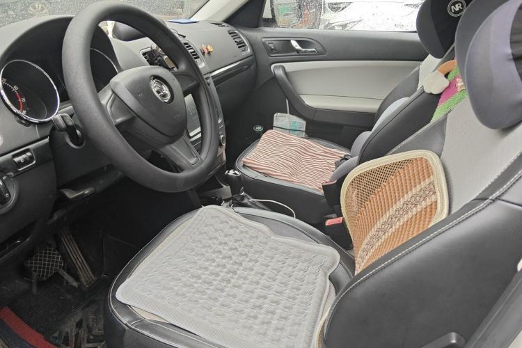 Used Skoda Yeti 2016 1.4TSI DSG Advanced Edition Left Front Seat