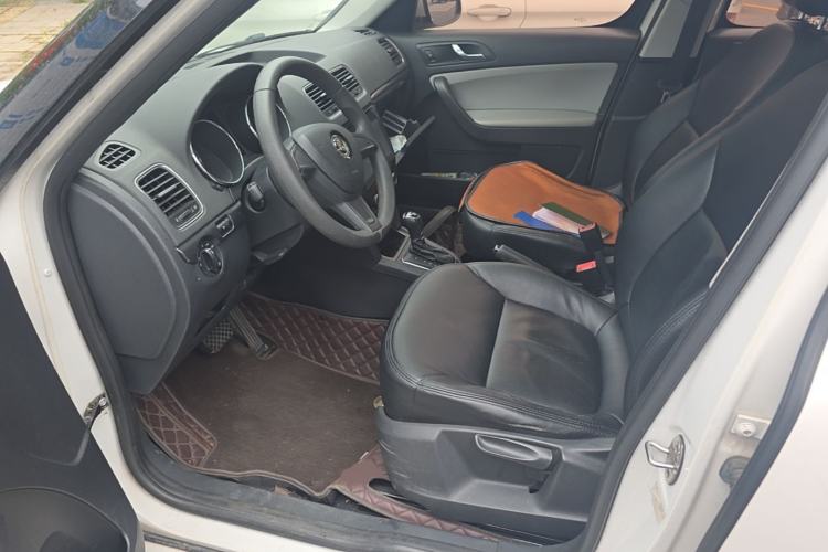 Used Skoda Yeti 2016 1.4TSI DSG Advanced Edition Left Front Seat